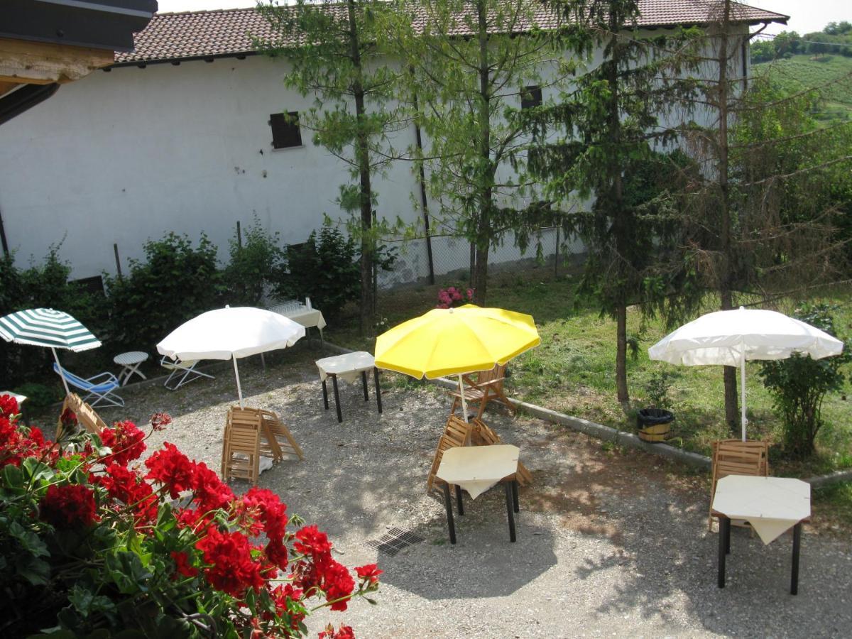 Gli Acini Bed & Breakfast Pietra dei Giorgi Екстериор снимка